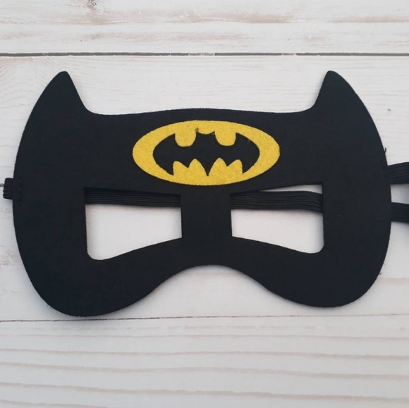 2/$22 Batman Superhero Felt Face Mask Halloween Costume Kids Adults DC Comics - Picture 1 of 1